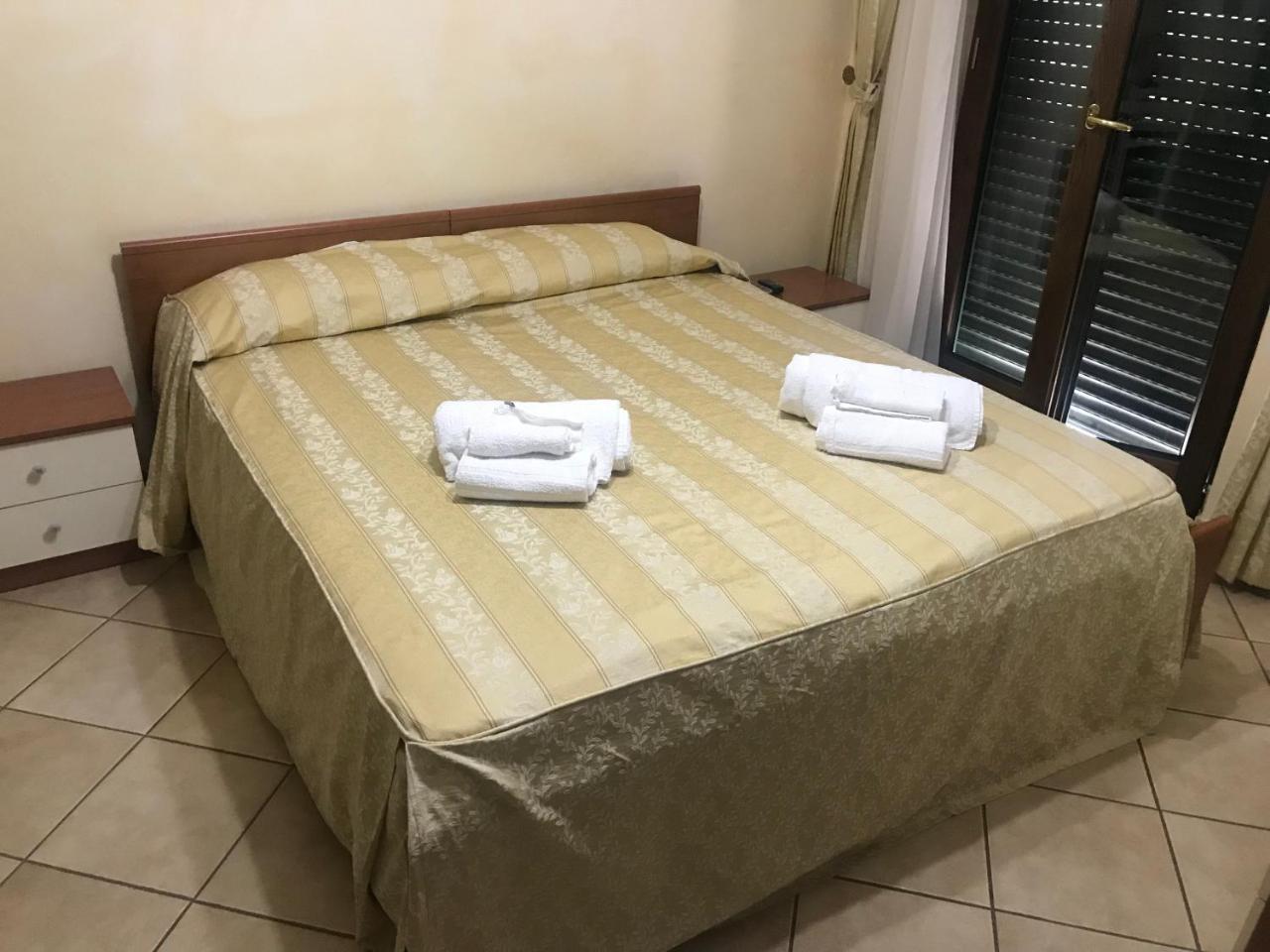 Guesthouse Ristorante Al Giardinetto Francavilla in Sinni ภายนอก รูปภาพ